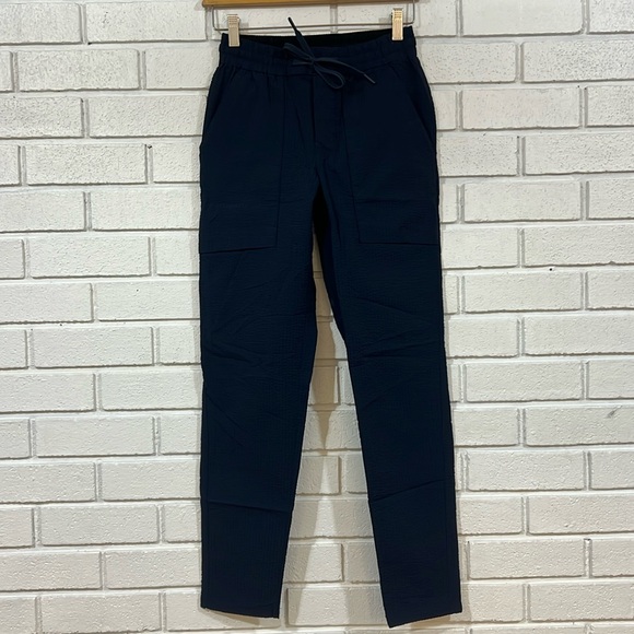 Lululemon Navy Bowline Pant XS - Picture 2 of 7